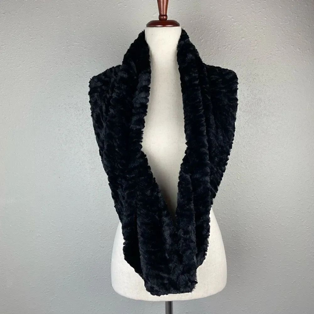 Black Velour Infinity Scarf EUC